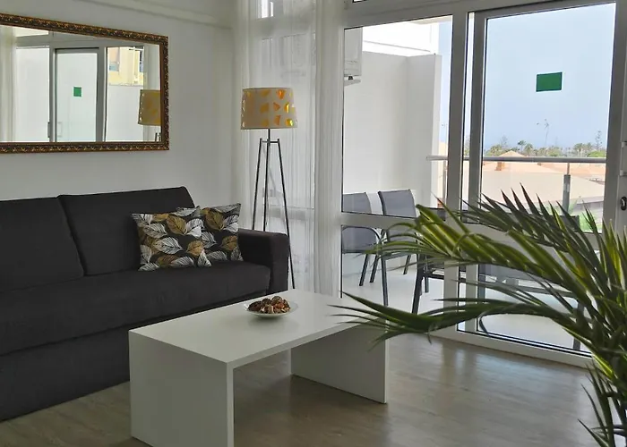 Cozy Yumbo Center * マスパロマス